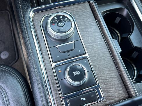 Used 2021 Ford Expedition Max Limited image 36