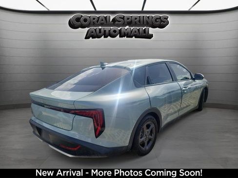 Certified 2025 Kia K4 FWD image 2