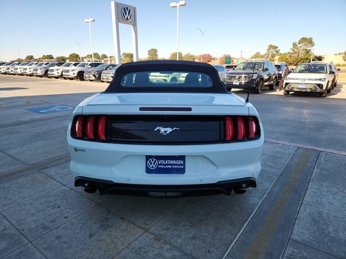 Used 2023 Ford Mustang Premium image 6