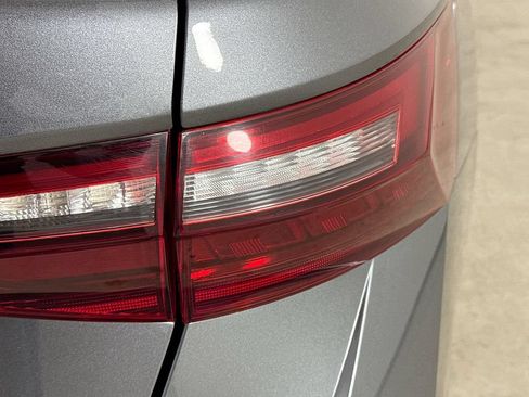Used 2025 Volkswagen Jetta Sport FWD image 31