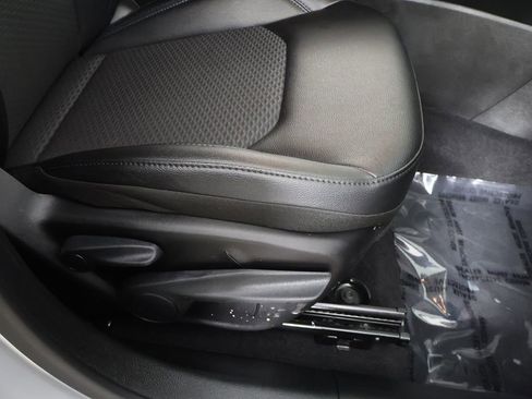 Used 2025 Jeep Compass Latitude AWD/4WD image 29