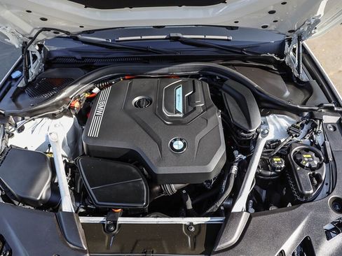 Used 2023 BMW 530e w/ M Sport Package RWD image 33