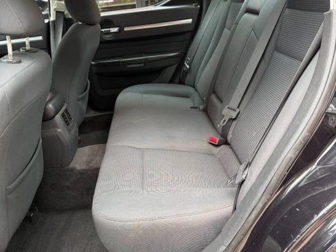 Used 2010 Dodge Charger SXT RWD image 13