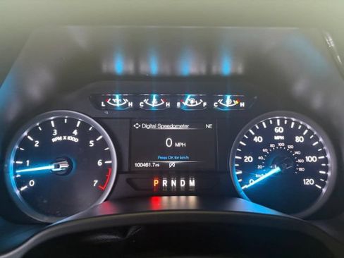 Used 2019 Ford Expedition XLT w/ Equipment Group 201A AWD/4WD image 9