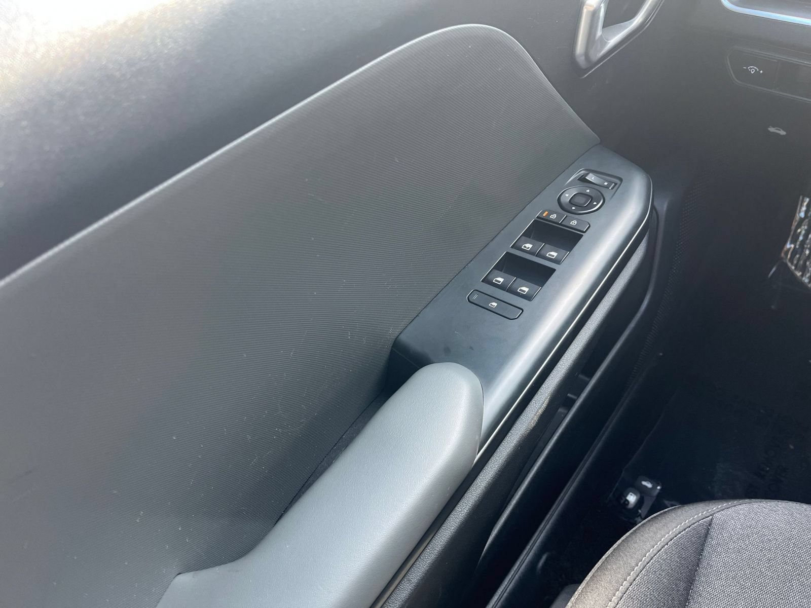 Used 2025 Kia K4 FWD image 21
