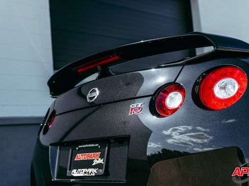 Used 2013 Nissan GT-R Premium AWD/4WD image 33