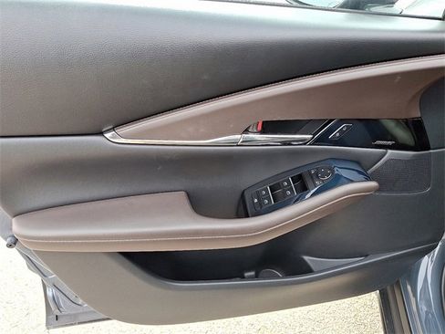 Used 2021 MAZDA CX-30 AWD 2.5 S w/ Premium Package image 9