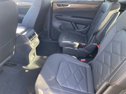 New 2026 Volkswagen Atlas SE image 13