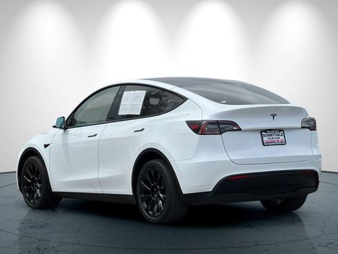 Used 2023 Tesla Model Y Long Range AWD/4WD image 6