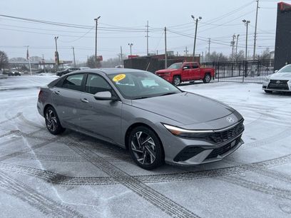 Used 2025 Hyundai Elantra SEL