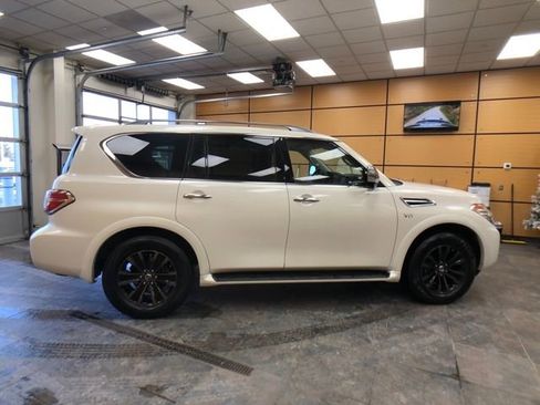 Used 2019 Nissan Armada Platinum w/ Captain's Chairs Package image 8