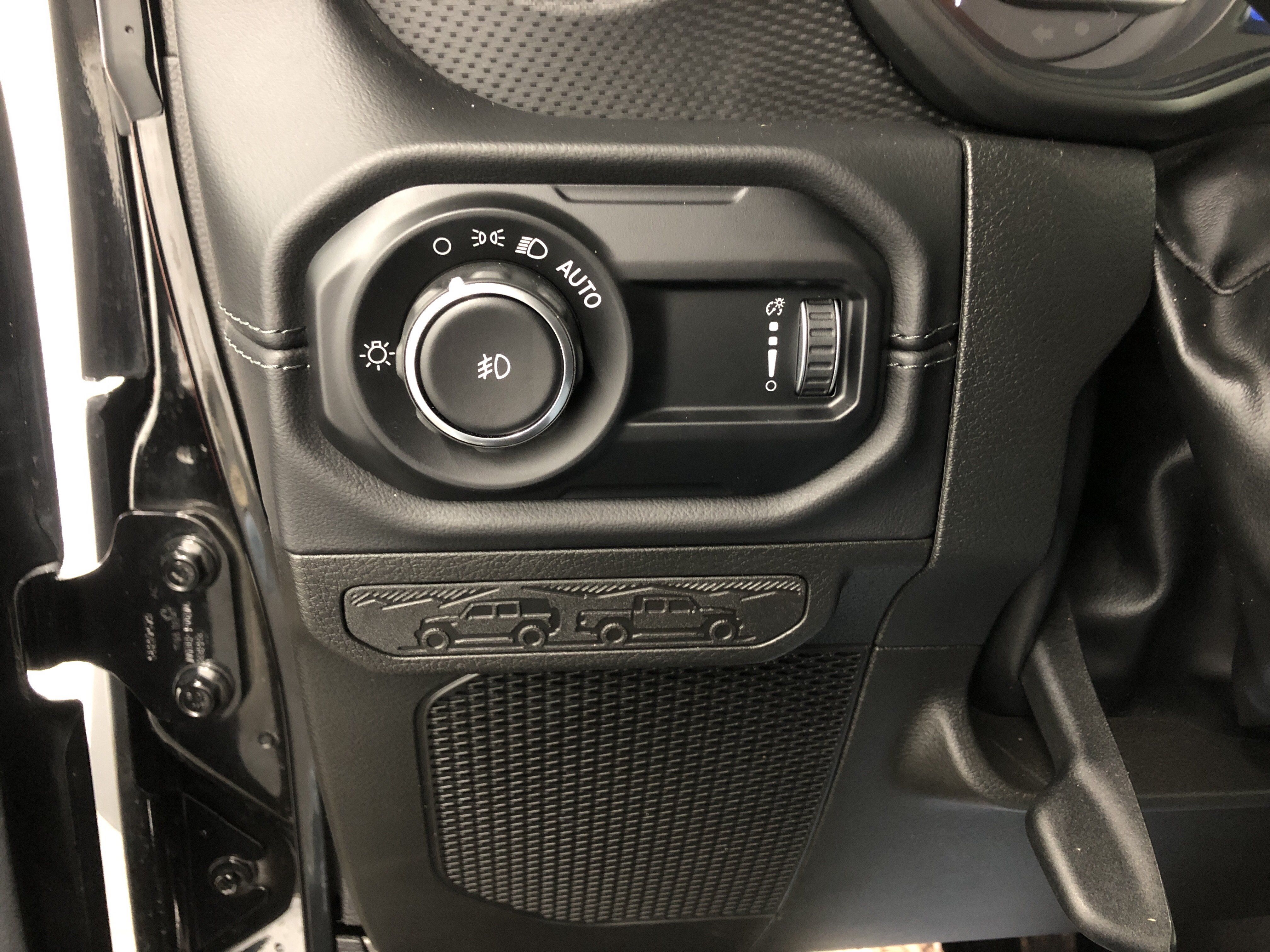 Certified 2024 Jeep Wrangler Unlimited Rubicon AWD/4WD image 18