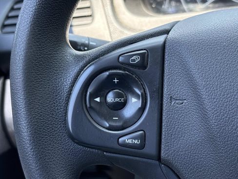 Used 2015 Honda CR-V LX image 16