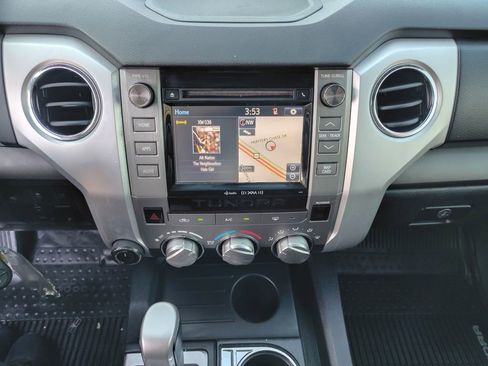 Used 2017 Toyota Tundra SR5 image 8