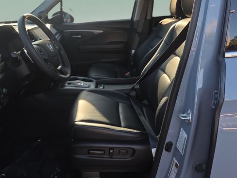 Used 2023 Honda Ridgeline RTL-E image 9