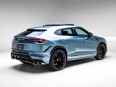 Used 2023 Lamborghini Urus S image 17