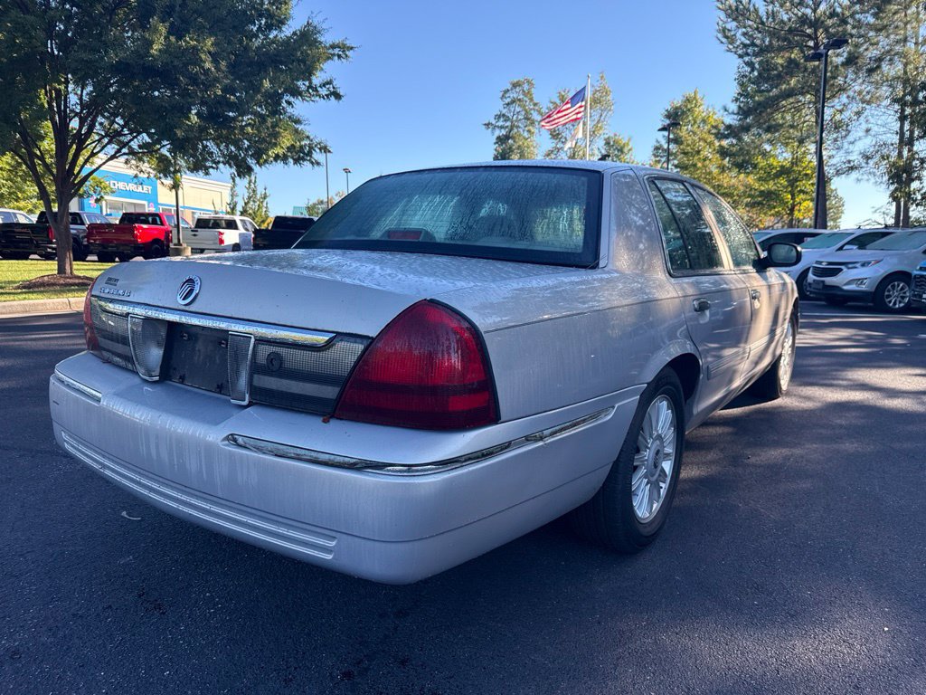 Used 2010 Mercury Grand Marquis LS RWD image 5