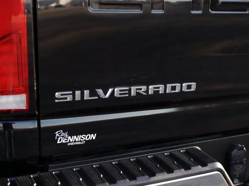 Used 2024 Chevrolet Silverado 2500 LTZ image 34