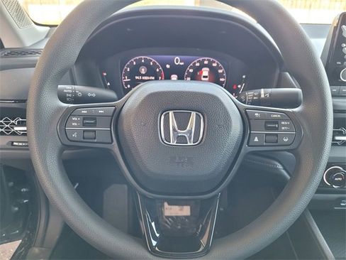 Used 2025 Honda Accord SE image 19