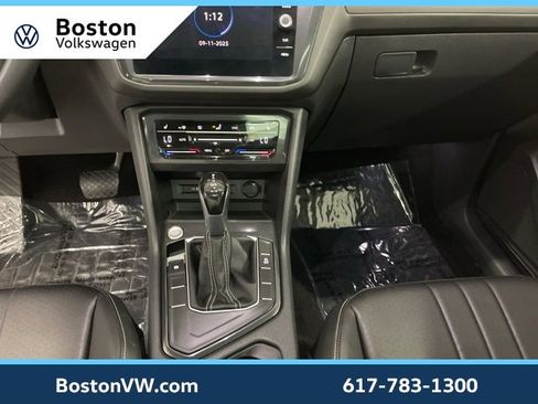 Certified 2023 Volkswagen Tiguan SE image 22