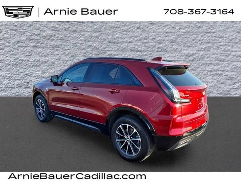 Used 2025 Cadillac XT4 Sport w/ Cold Weather Package FWD image 9