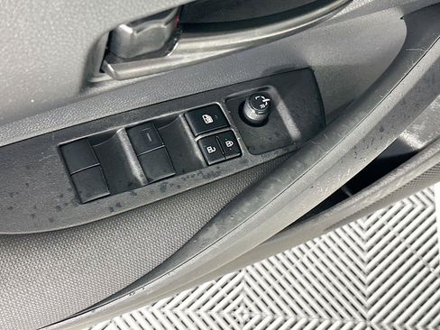 Used 2024 Toyota Corolla LE w/ LE Convenience Package FWD image 19