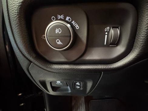 New 2025 RAM 1500 Big Horn AWD/4WD image 24