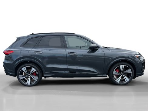 Used 2025 Audi SQ5 Prestige AWD/4WD image 6