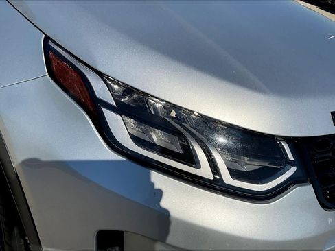 Used 2020 Land Rover Discovery Sport S image 25