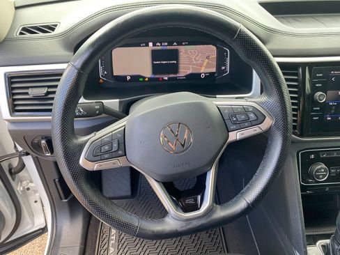 Used 2022 Volkswagen Atlas SEL Premium AWD/4WD image 32