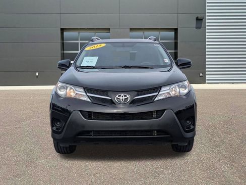 Used 2015 Toyota RAV4 LE AWD/4WD image 2