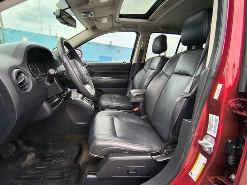 Used 2016 Jeep Compass High Altitude AWD/4WD image 10