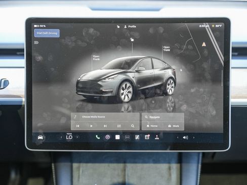 Used 2024 Tesla Model Y Long Range AWD/4WD image 13