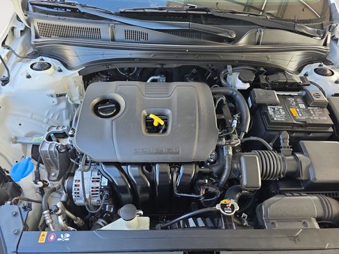 Certified 2023 Kia Forte LXS image 29