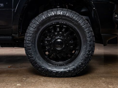 Used 2025 RAM 3500 Limited image 12