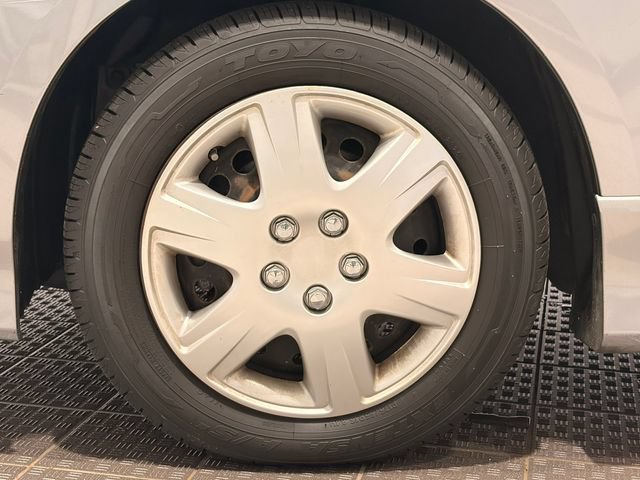 Used 2010 Honda Fit Sport image 23