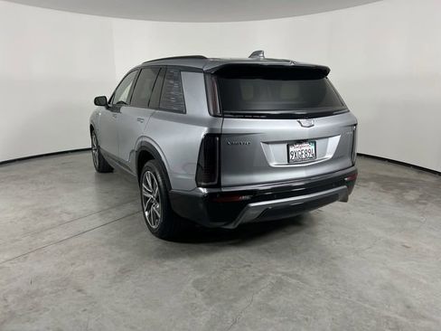 Used 2026 Cadillac Vistiq Sport AWD/4WD image 6