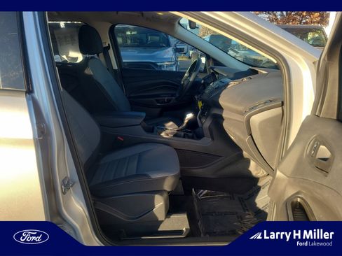 Used 2017 Ford Escape S image 19