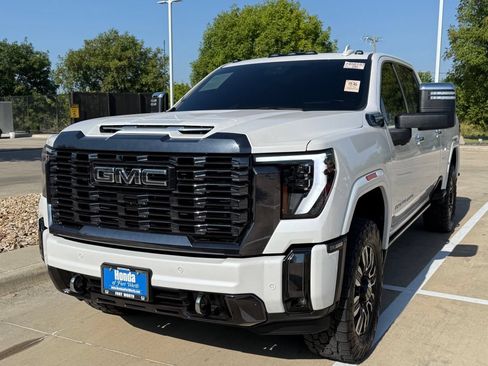 Used 2024 GMC Sierra 2500 Denali Ultimate w/ Max Trailering Package AWD/4WD image 1