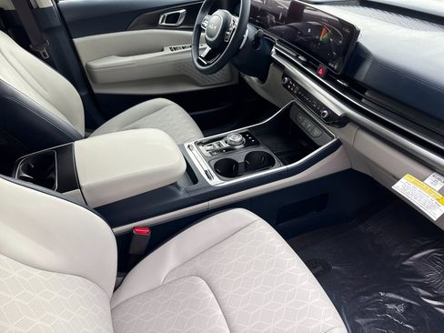 New 2026 Kia Carnival SX w/ SX Dark Edition Package image 18