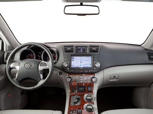 Used 2013 Toyota Highlander SE AWD/4WD image 7