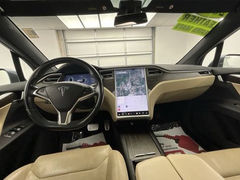 Used 2016 Tesla Model X P100D image 4