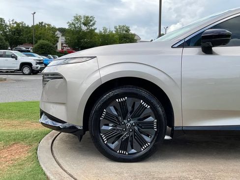Used 2025 Nissan Murano Platinum AWD/4WD image 12