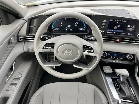 New 2026 Hyundai Elantra Sport FWD image 8