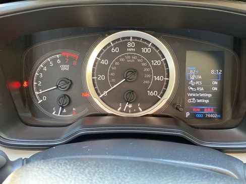 Used 2022 Toyota Corolla LE FWD image 16