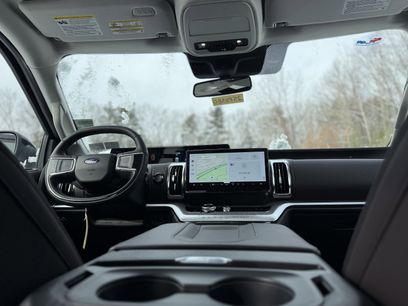 New 2025 Ford Expedition Platinum w/ Platinum Ultimate Package