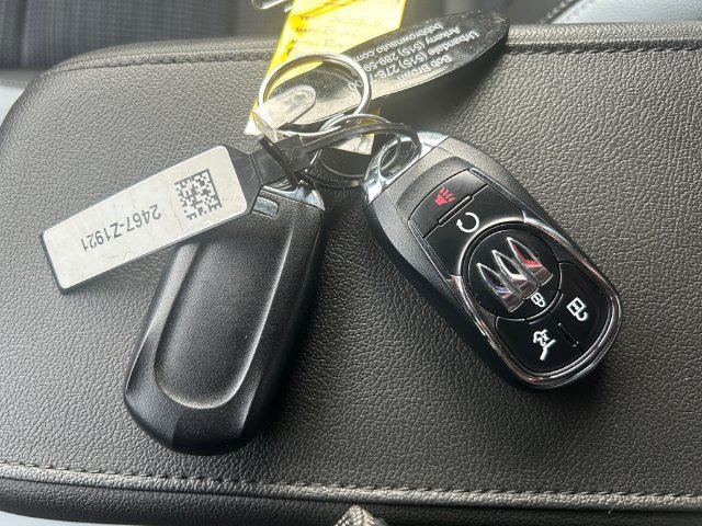 Used 2025 Buick Envista Sport Touring w/ Convenience I Package FWD image 34