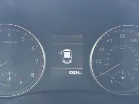 Used 2018 Hyundai Elantra GT FWD image 19