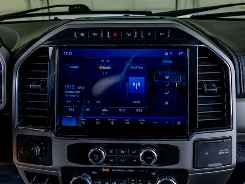 Used 2022 Ford F250 Lariat w/ Black Appearance Package AWD/4WD image 22