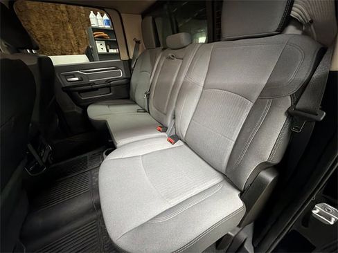 Used 2019 RAM 3500 Big Horn image 25